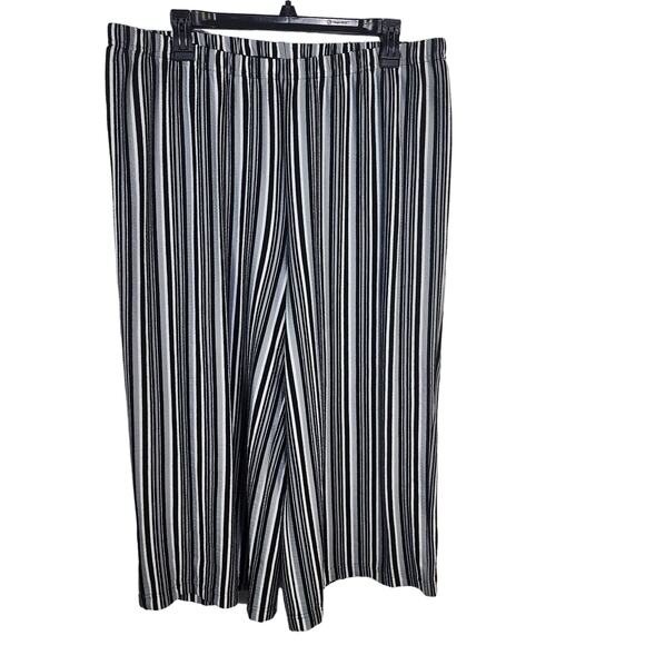 Joan Rivers Petite Womens Cropped Pants Size LP Pull On Striped Black Gray Wide - Picture 1 of 8